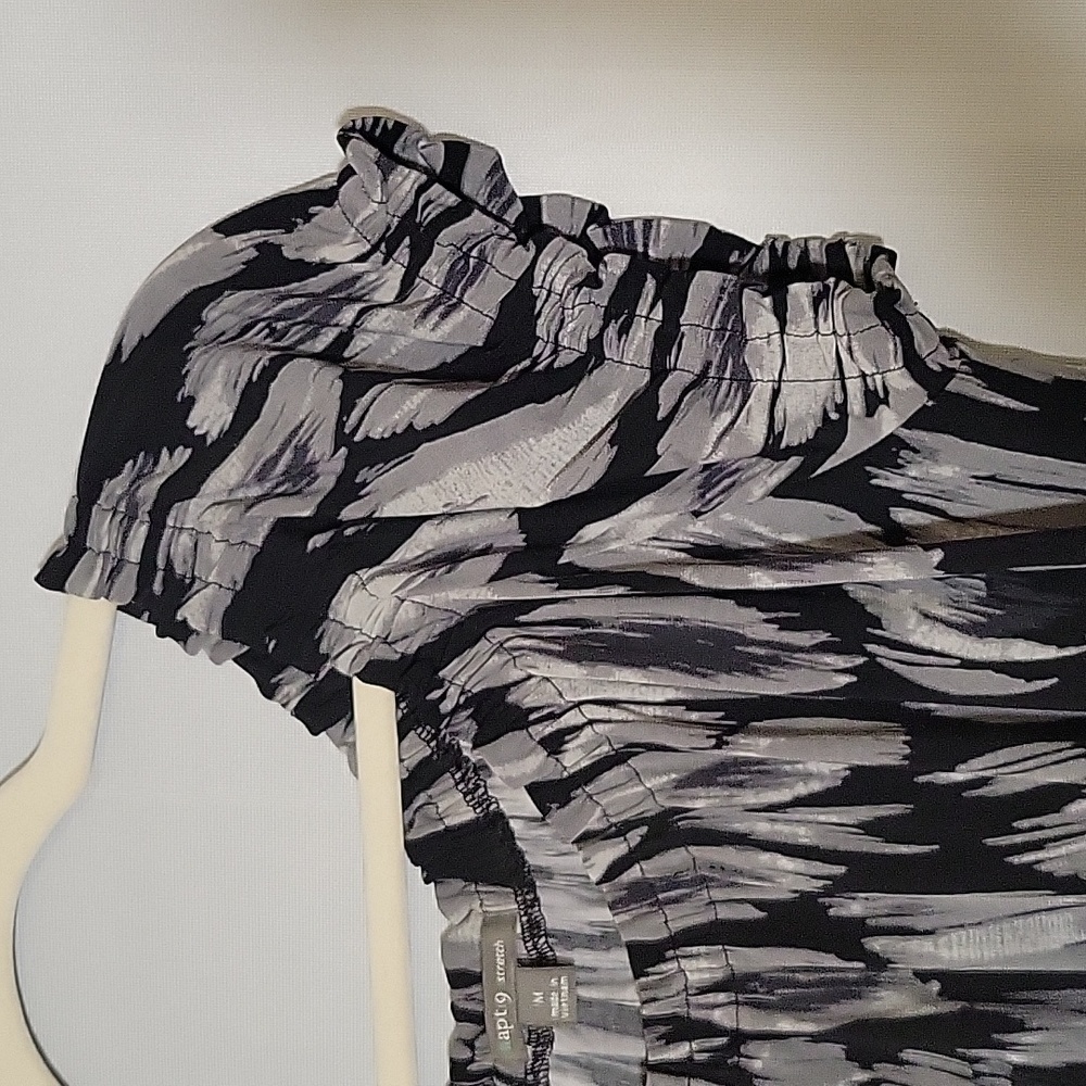 Women's Apt 9 Banded Bottom Top Size Medium - Picture 4 of 9